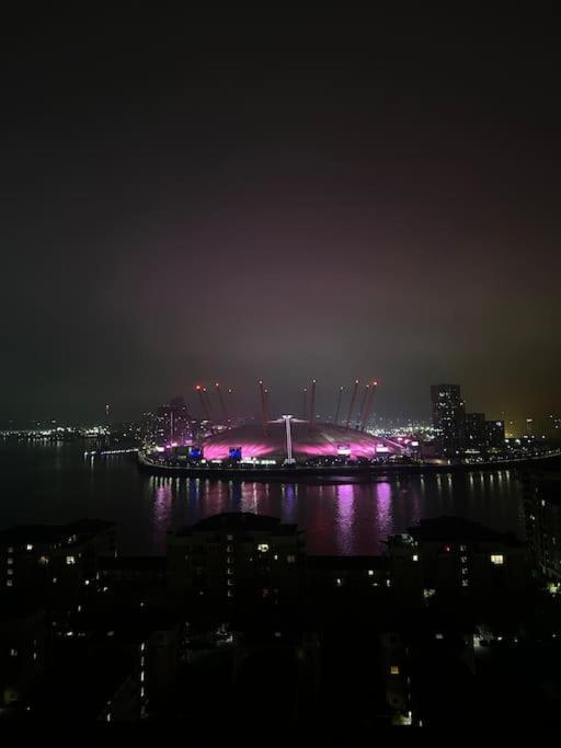 London Skylineviews 2 Bed 2 Bath Flat Near Canary Wharf, O2 & Excel エクステリア 写真