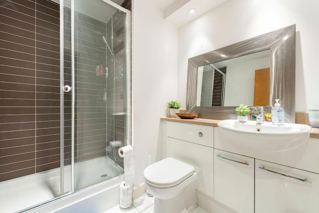 London Skylineviews 2 Bed 2 Bath Flat Near Canary Wharf, O2 & Excel エクステリア 写真
