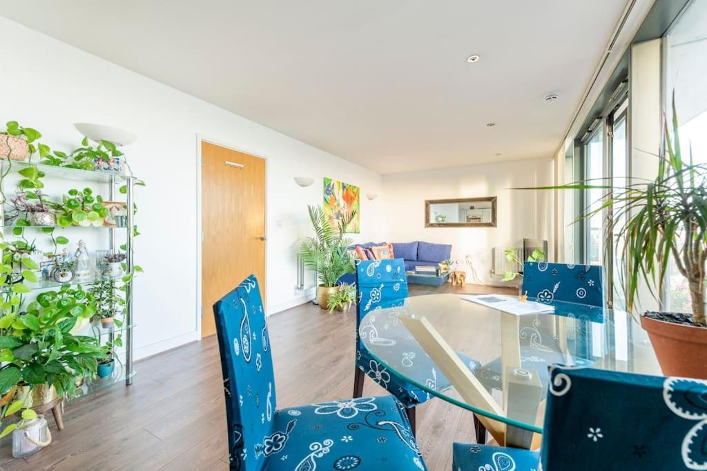 London Skylineviews 2 Bed 2 Bath Flat Near Canary Wharf, O2 & Excel エクステリア 写真