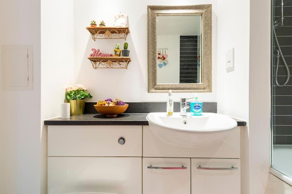 London Skylineviews 2 Bed 2 Bath Flat Near Canary Wharf, O2 & Excel エクステリア 写真