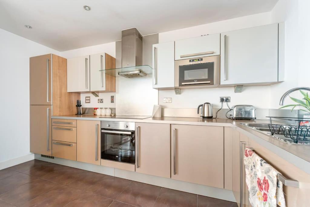 London Skylineviews 2 Bed 2 Bath Flat Near Canary Wharf, O2 & Excel エクステリア 写真